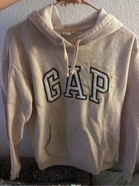 GAP cream colored Hoodie